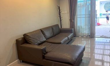 For rent 3 bedrooms townhouse in Mueang Chiang Mai, Chiang Mai
