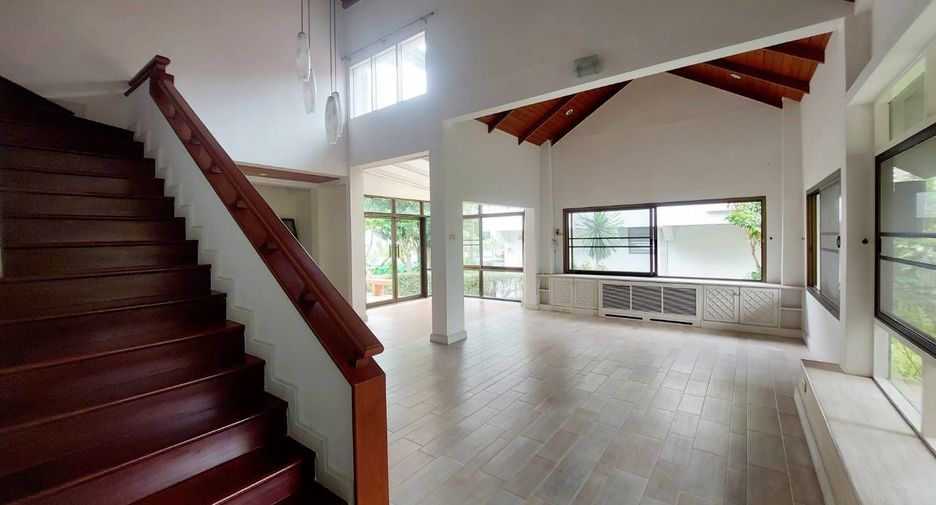For sale 4 bedrooms villa in Cha Am, Phetchaburi