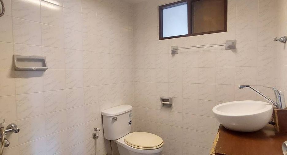 For sale 4 bedrooms villa in Cha Am, Phetchaburi