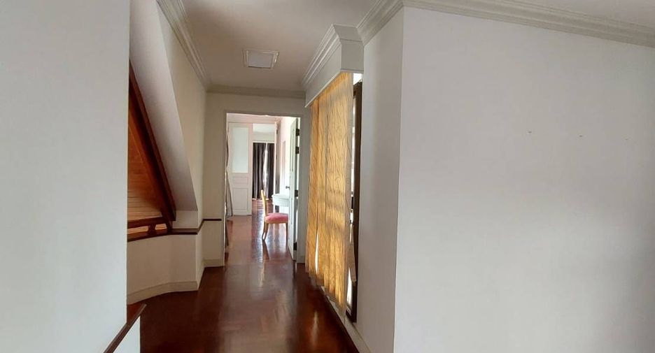 For sale 4 bedrooms villa in Cha Am, Phetchaburi