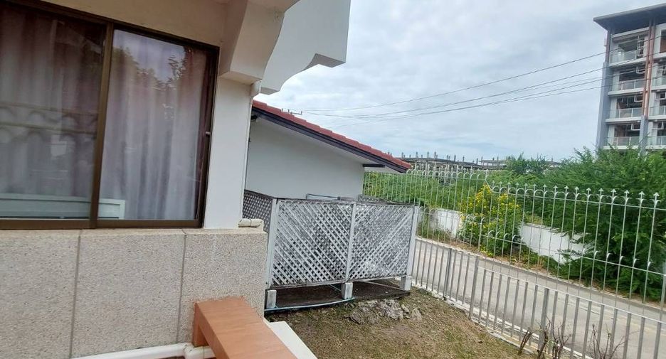 For sale 4 bedrooms villa in Cha Am, Phetchaburi