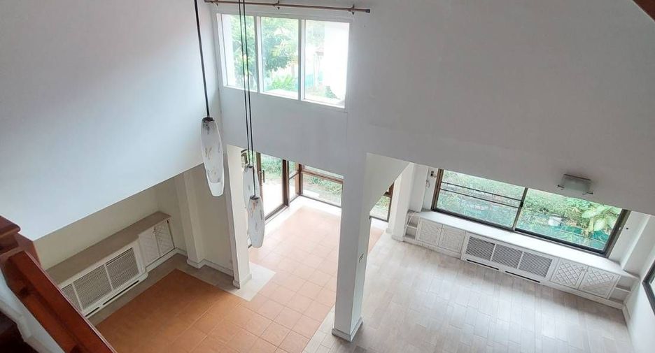 For sale 4 bedrooms villa in Cha Am, Phetchaburi