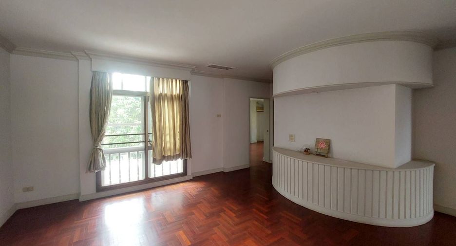 For sale 4 bedrooms villa in Cha Am, Phetchaburi
