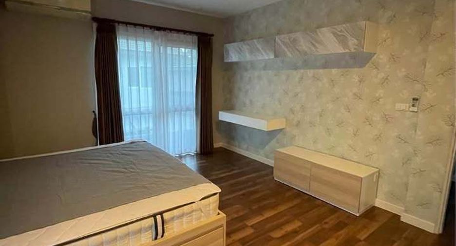 For rent 3 bedrooms house in Mueang Chiang Mai, Chiang Mai