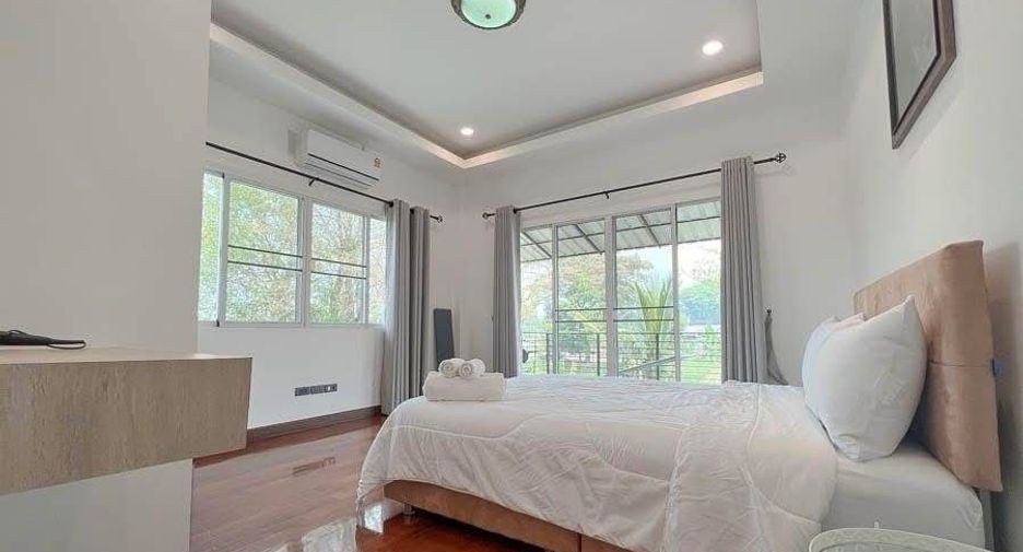 For sale 5 bedrooms villa in San Sai, Chiang Mai
