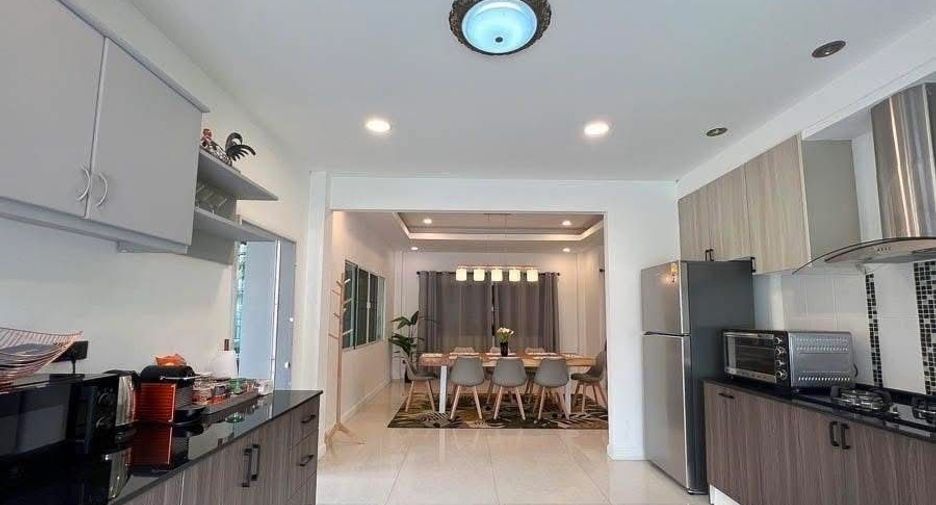 For sale 5 bedrooms villa in San Sai, Chiang Mai