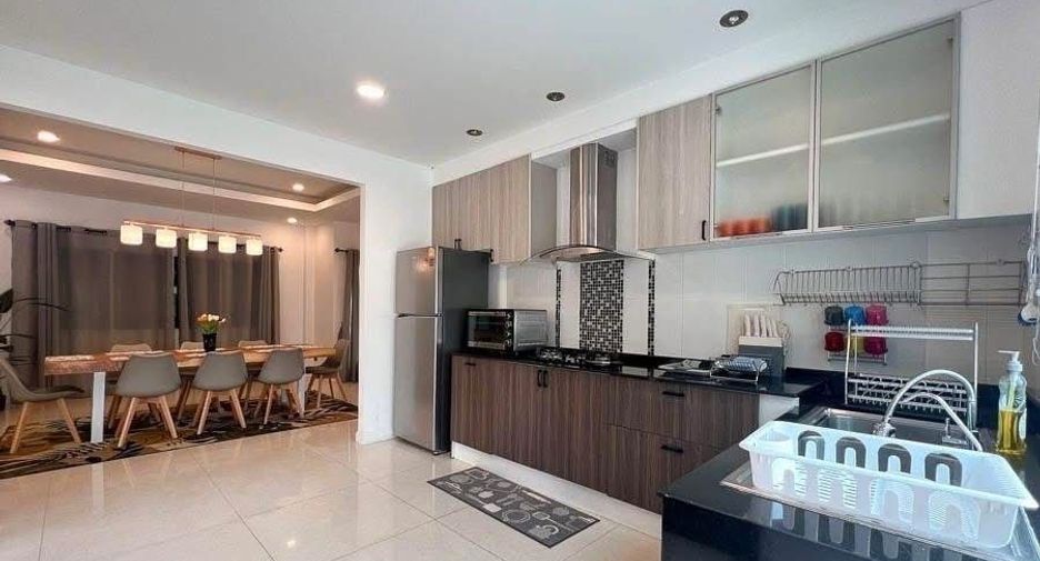 For sale 5 bedrooms villa in San Sai, Chiang Mai
