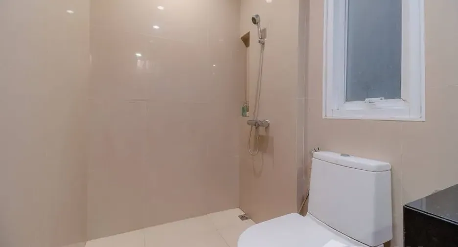 Аренда 3 спальни дом в Ча Ам, Пхетбури