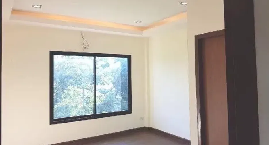 For sale 3 bedrooms townhouse in Mueang Chiang Mai, Chiang Mai
