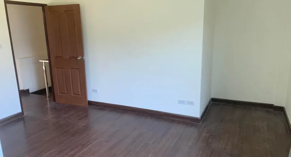 For sale 3 bedrooms townhouse in Mueang Chiang Mai, Chiang Mai