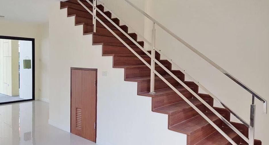 For sale 3 bedrooms townhouse in Mueang Chiang Mai, Chiang Mai
