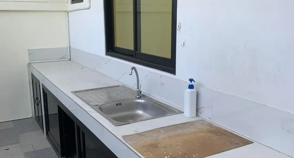 For sale 3 bedrooms townhouse in Mueang Chiang Mai, Chiang Mai