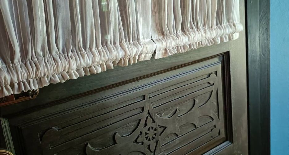 For sale 4 bedrooms house in Mueang Chiang Mai, Chiang Mai