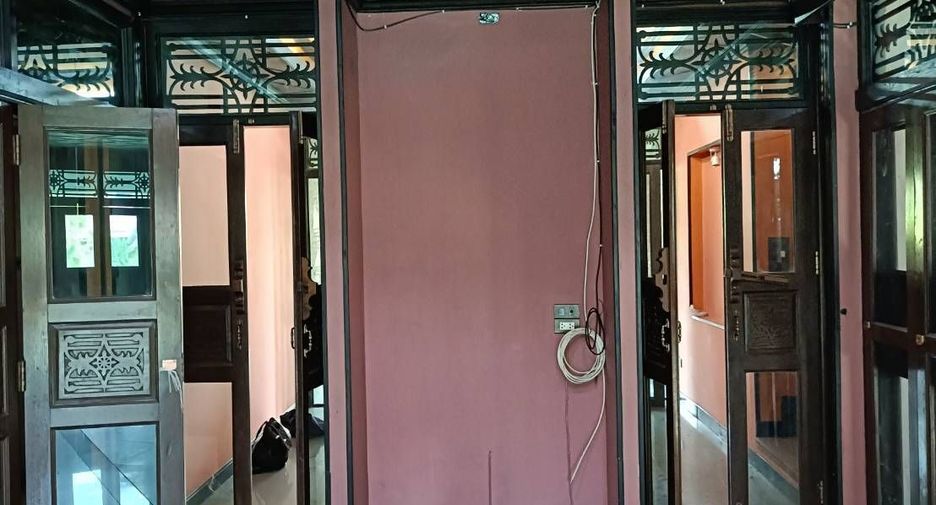 For sale 4 bedrooms house in Mueang Chiang Mai, Chiang Mai