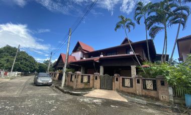 For sale 4 bedrooms house in Mueang Chiang Mai, Chiang Mai