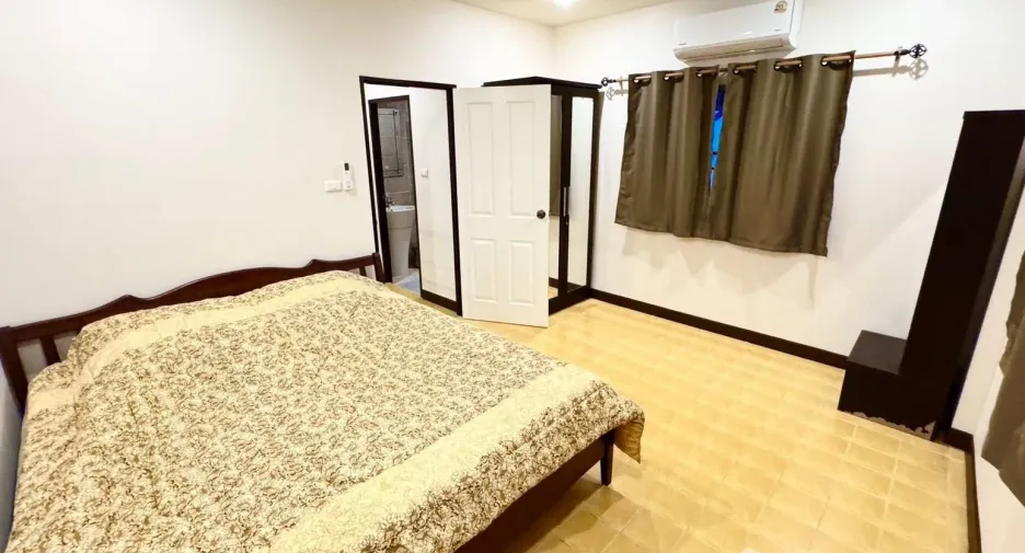 For rent 3 bedrooms house in San Sai, Chiang Mai