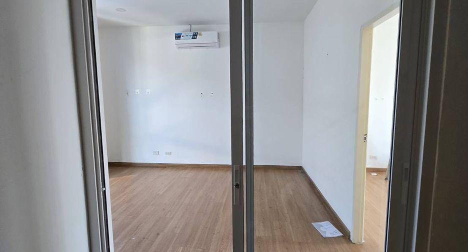 For sale 6 bedrooms townhouse in Mueang Chiang Mai, Chiang Mai