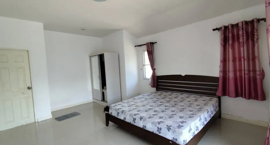 For rent 3 bedrooms house in San Sai, Chiang Mai