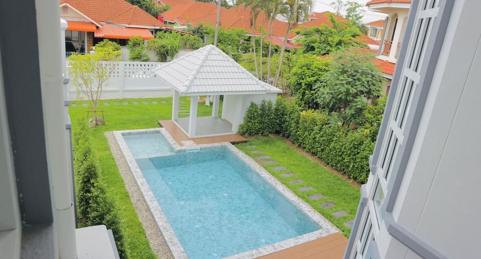 For sale and for rent 4 bedrooms villa in Saraphi, Chiang Mai