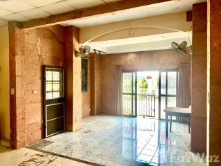 For rent 4 bedrooms house in Mueang Chiang Mai, Chiang Mai