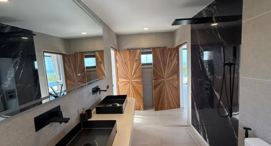For rent 4 bedrooms villa in Ko Samui, Surat Thani