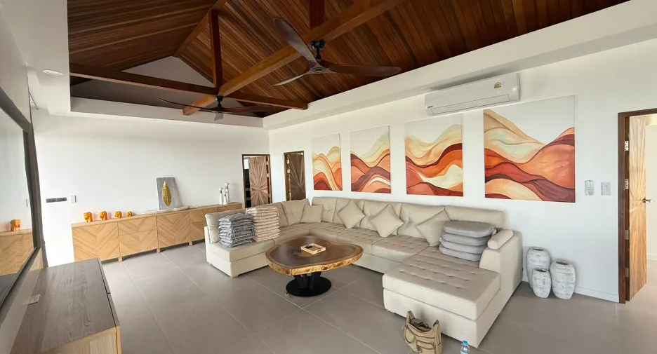 For rent 4 bedrooms villa in Ko Samui, Surat Thani