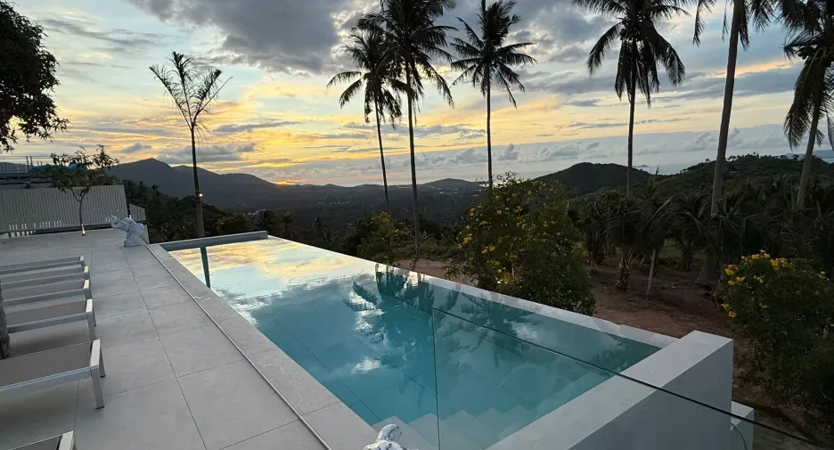 For rent 4 bedrooms villa in Ko Samui, Surat Thani