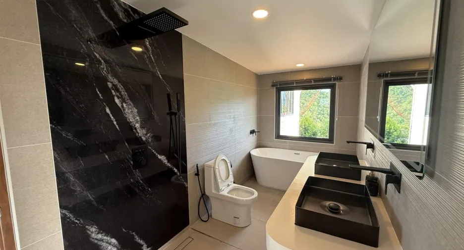 For rent 4 bedrooms villa in Ko Samui, Surat Thani