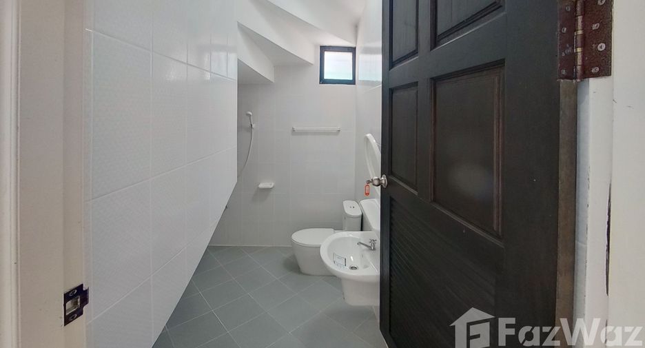 Reihenhaus zur Miete mit 3 Zimmer in Mueang Chiang Mai, Chiang Mai