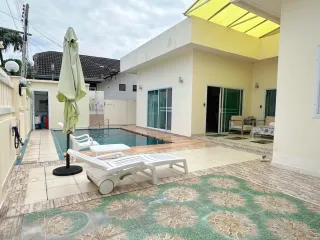For rent 2 ベッドルーム villa in Bang Lamung, Chonburi