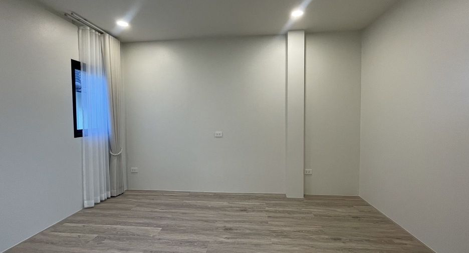 For sale 3 bedrooms house in San Sai, Chiang Mai