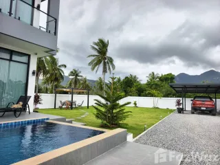 出售 4 卧室 别墅 在 三百峰, 班武里府