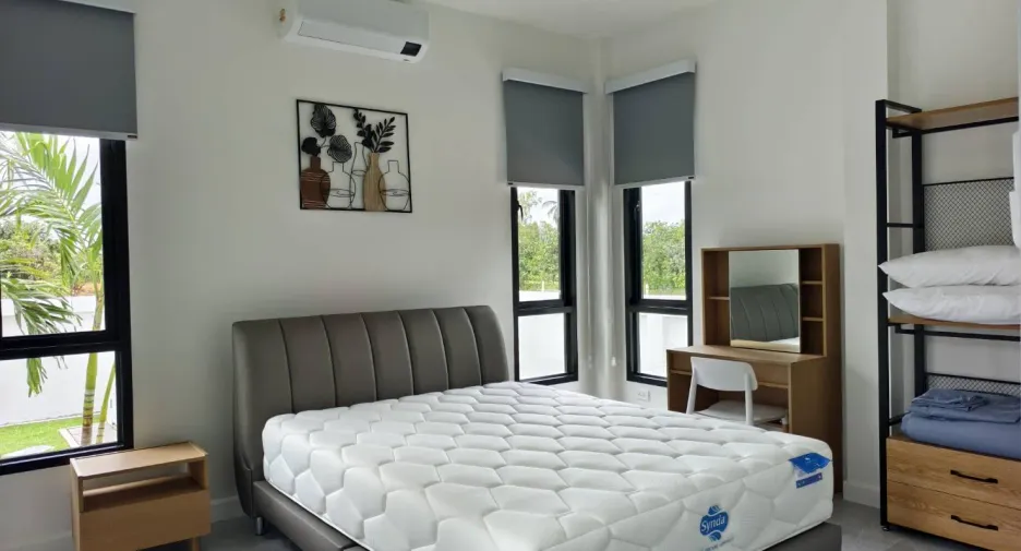 For sale 4 bedrooms villa in Sam Roi Yot, Prachuap Khiri Khan