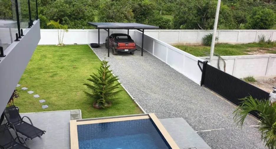 For sale 4 bedrooms villa in Sam Roi Yot, Prachuap Khiri Khan