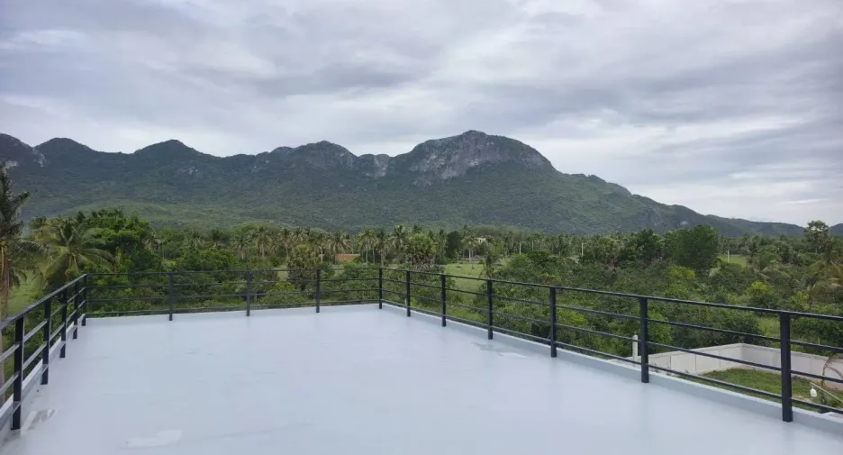 For sale 4 bedrooms villa in Sam Roi Yot, Prachuap Khiri Khan