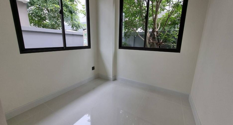 For sale 6 bedrooms house in Bang Khae, Bangkok