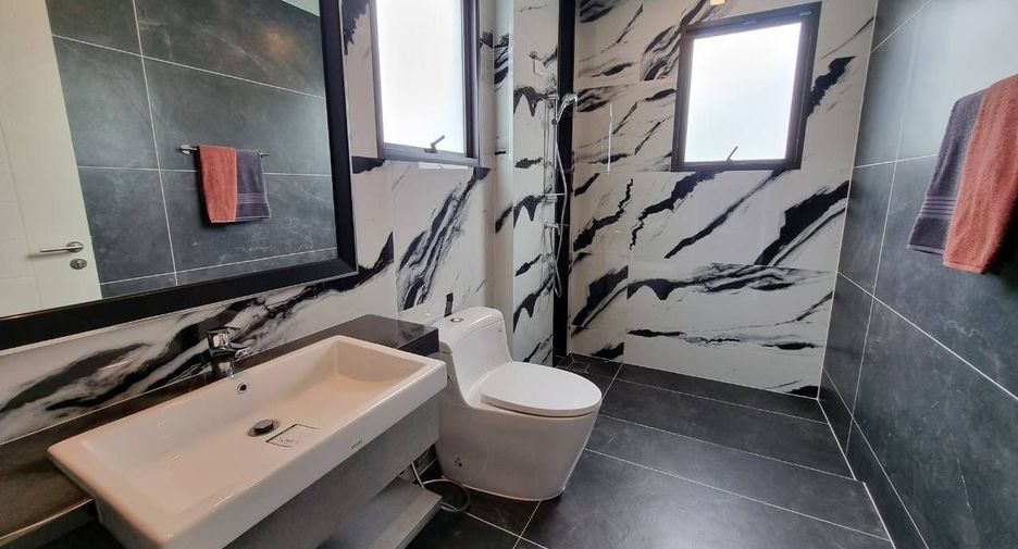 For sale 6 bedrooms house in Bang Khae, Bangkok