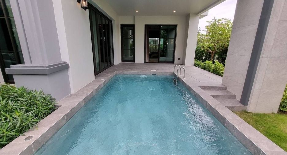 For sale 6 bedrooms house in Bang Khae, Bangkok