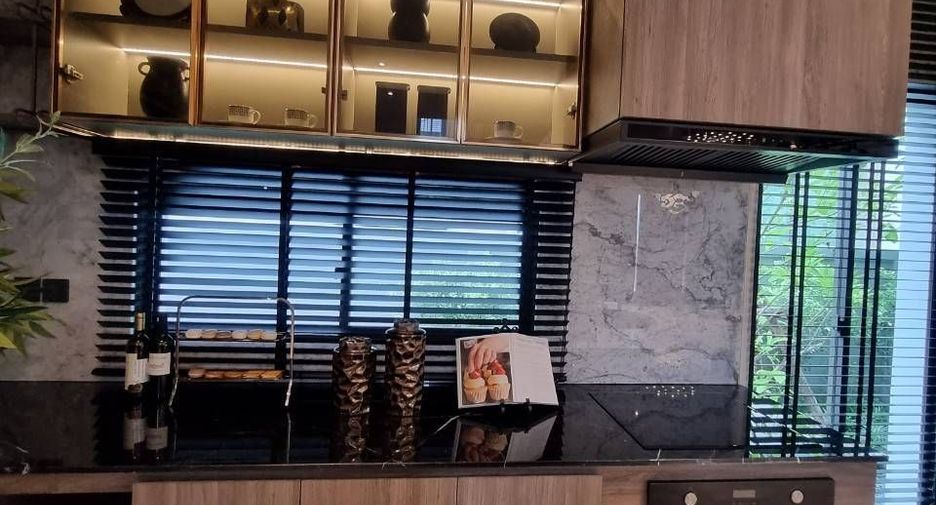 For sale 6 bedrooms house in Bang Khae, Bangkok