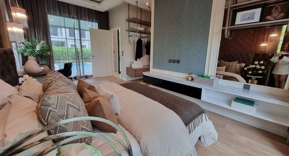 For sale 6 bedrooms house in Bang Khae, Bangkok