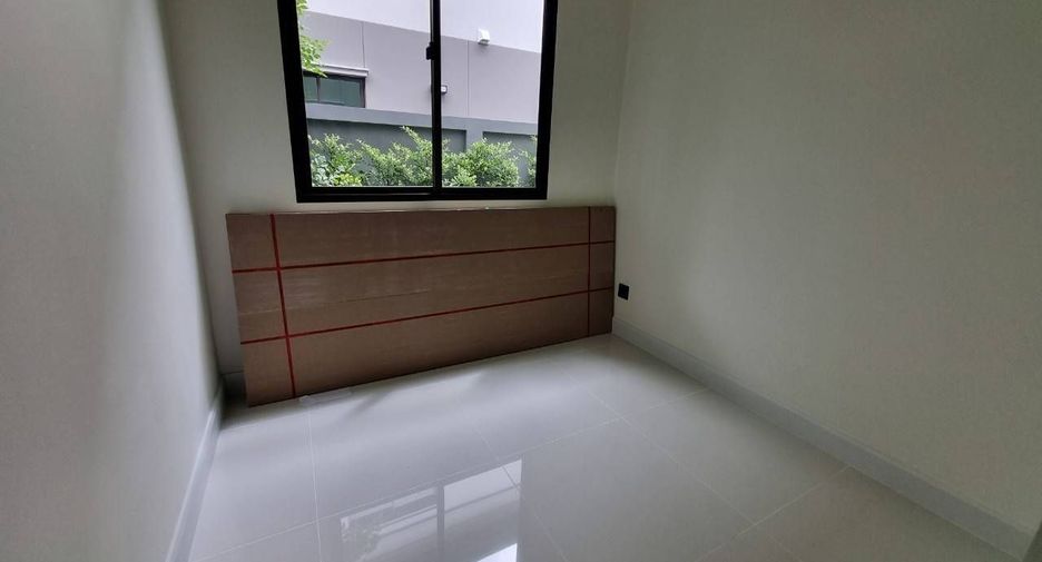 For sale 6 bedrooms house in Bang Khae, Bangkok