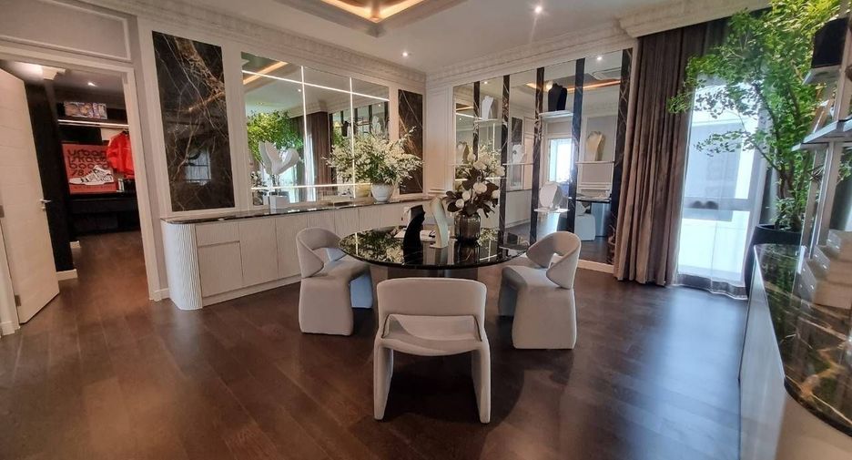 For sale 6 bedrooms house in Bang Khae, Bangkok