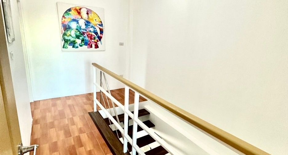 For sale 2 bedrooms townhouse in Mueang Chiang Mai, Chiang Mai