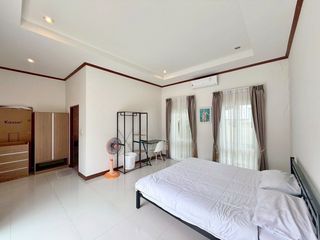 À louer 3 chambres villa à Cha Am, Phetchaburi