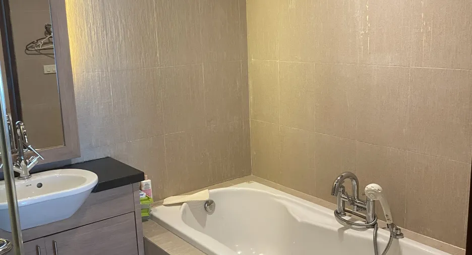 For rent 2 bedrooms condo in Cha Am, Phetchaburi