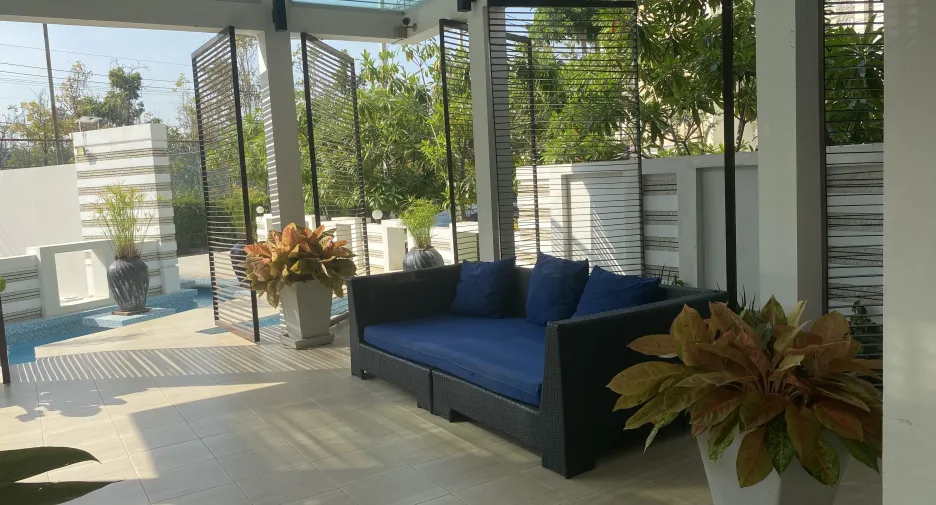 For rent 2 bedrooms condo in Cha Am, Phetchaburi