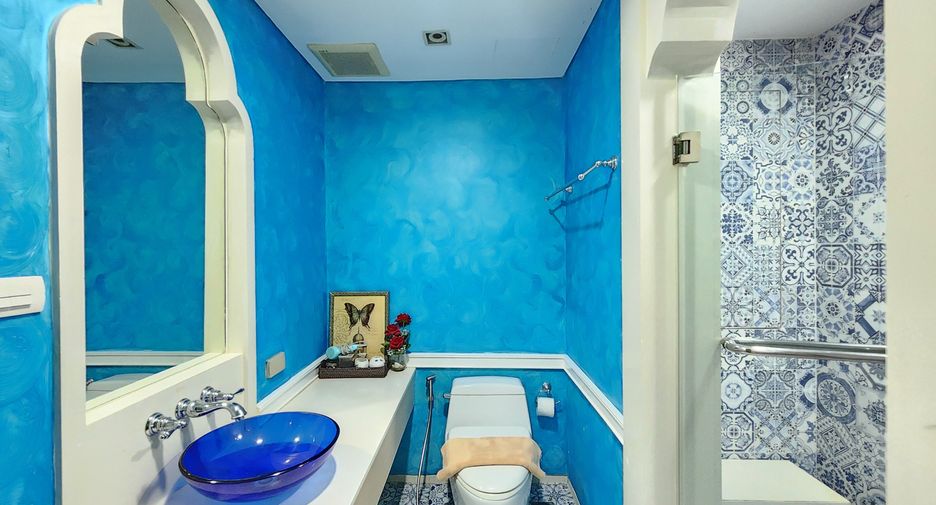 For rent 2 bedrooms condo in Hua Hin, Prachuap Khiri Khan