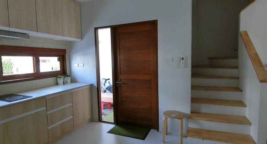 For sale and for rent 3 bedrooms townhouse in Mueang Chiang Mai, Chiang Mai