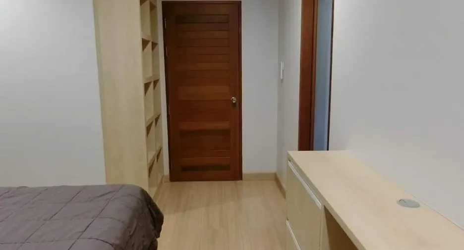 Casa adosada en venta y en alquiler de 3 habitaciones en Mueang Chiang Mai, Chiang Mai