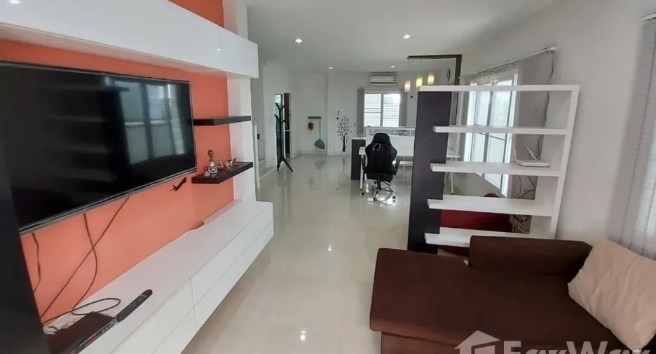 For sale 3 bedrooms house in Mueang Chiang Mai, Chiang Mai